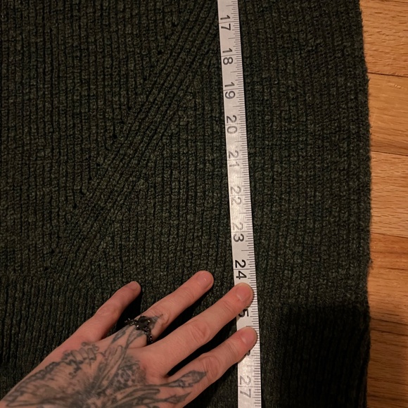 Torrid deep green sweater - Picture 5 of 9